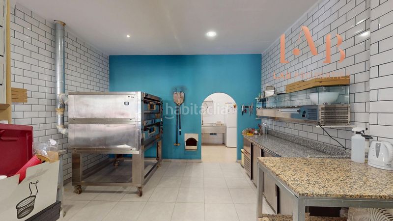 Foto 3487c323-bcaf-4aa8-b26e-44cd9fbb8ccb. Traspaso local comercial se traspasa pizzería papa gio calle miquel capllonch en Palma de Mallorca