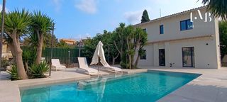 Chalet  Carrer mallorca /peguera. Chalet independiente con tres viviendas separadas  lujo, privaci