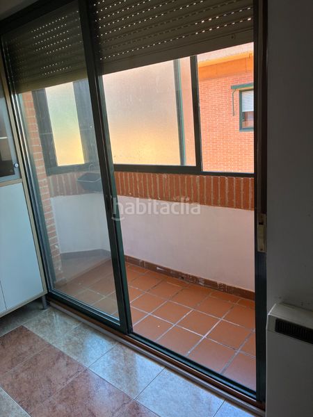 Foto 378f1a52-b632-4a57-bdea-f83ce46aefc5. Dúplex amb calefacció a Velilla de San Antonio