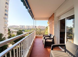Etagenwohnung in Playa de San Juan. Inmueble con estilo y calidad