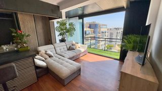 Àtic a Poble Nou-Montiboli. Ático de diseño con vistas al mar mediterráneo
