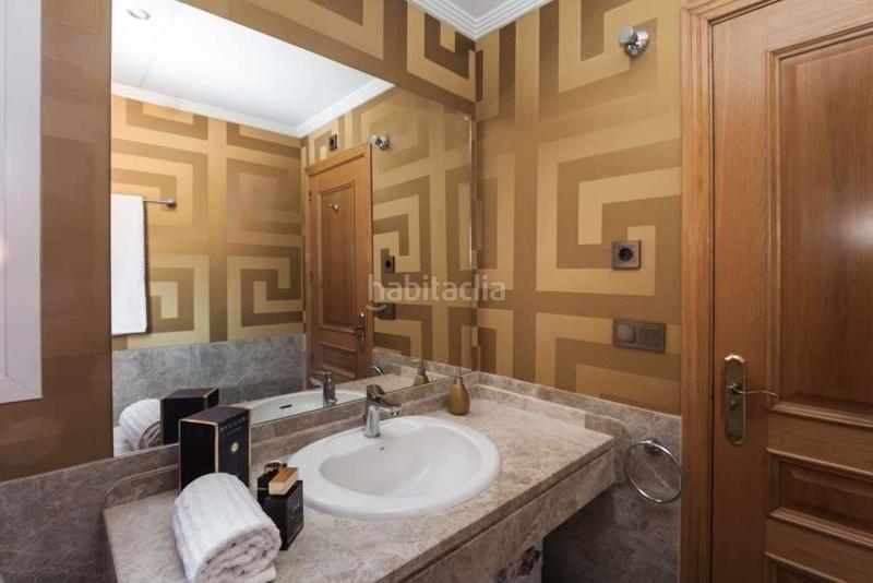 Foto 837506cb-ba1c-4bd7-ad85-4e53b286f7b2. Xalet a avenida santa clara golf 2 a Los Monteros Marbella