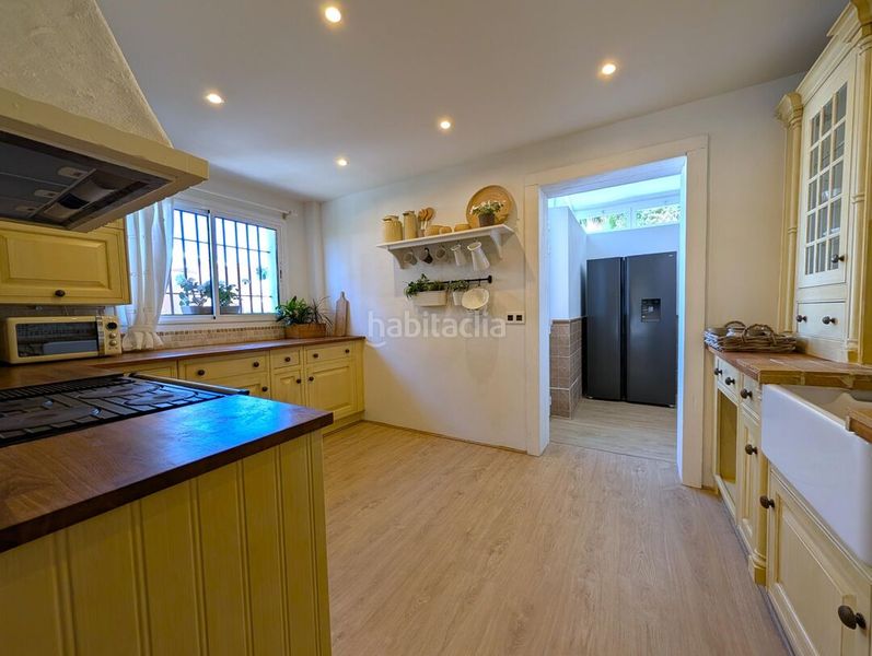 Foto 455e3a3e-ff28-4587-bd03-ddd5328372f1. Casa a calle colinas del mar 5 a La Alcaidesa