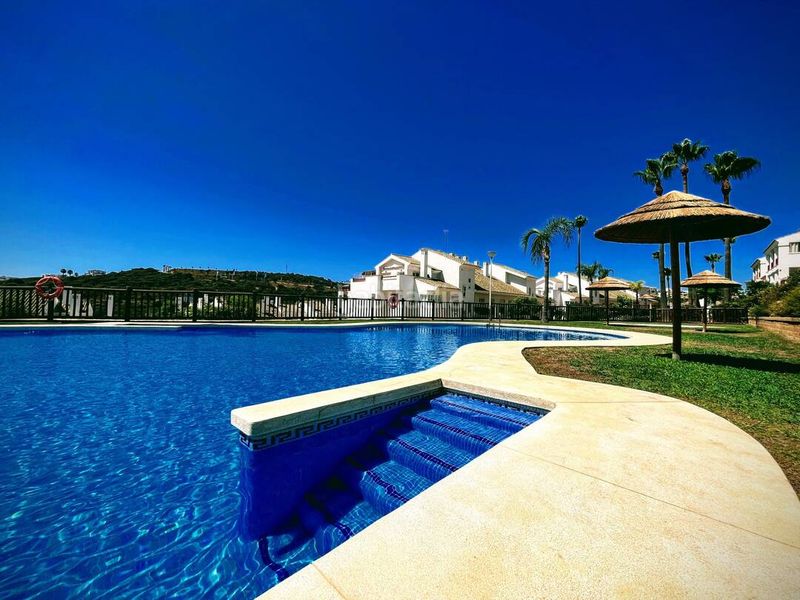 Foto af3305a3-52c5-464c-9fb2-0392d296192a. Affitto appartamento in avenida del golf 6 in La Alcaidesa