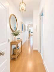 Appartement  Calle san millán 15. Amplia y luminosa propiedad con gran potencial y garaje en málag