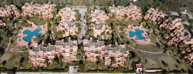 Foto e468c9f7-77c1-4793-913f-3b475fe04f98. Flat in camino de la boladilla 1 in La Concha - Resina Golf Estepona