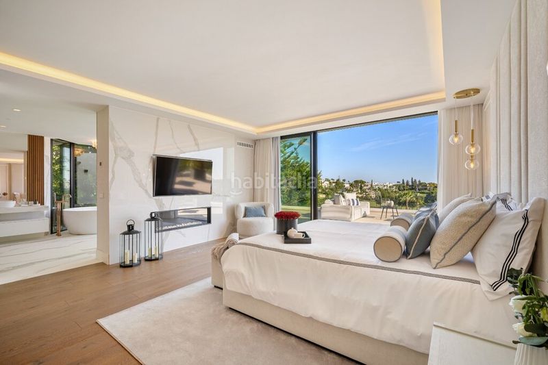 Foto b6963616-6e31-46ca-836c-ac96d8d433a5. Casa amb aparcament a Los Naranjos Marbella
