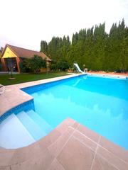 Xalet  Camino estepona 5. Tu refugio de ensueño villa con privacidad y encanto en santa ma
