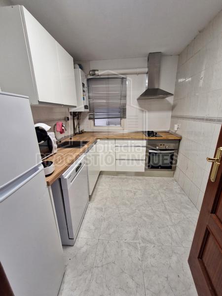 Foto 2acc052c-ed64-4631-a8d8-dcb67daffbb2. Etagenwohnung mit parking in Centre Salou