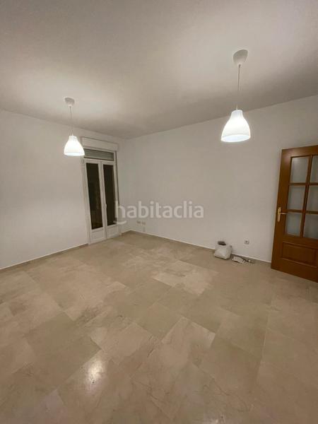 Foto 2527b350-a0d3-455f-85c3-8ef25fc13c01. Flat with parking in Madre de Dios Jerez de la Frontera