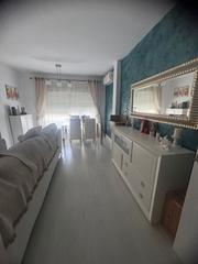 Appartement  Avenida de la soleá. Se vende magnifico piso de 3 dormitorios y 2 baños en la zona oe