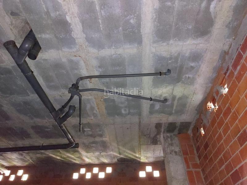 Foto 88477f9f-ec38-462b-b67c-9eb335590d11. Locale commerciale in A Gándara Narón