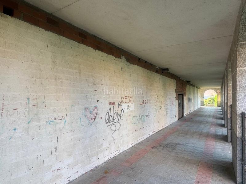 Foto 8a32e7d6-09c4-43dc-888c-aa24be3e8097. Locale commerciale in A Gándara Narón