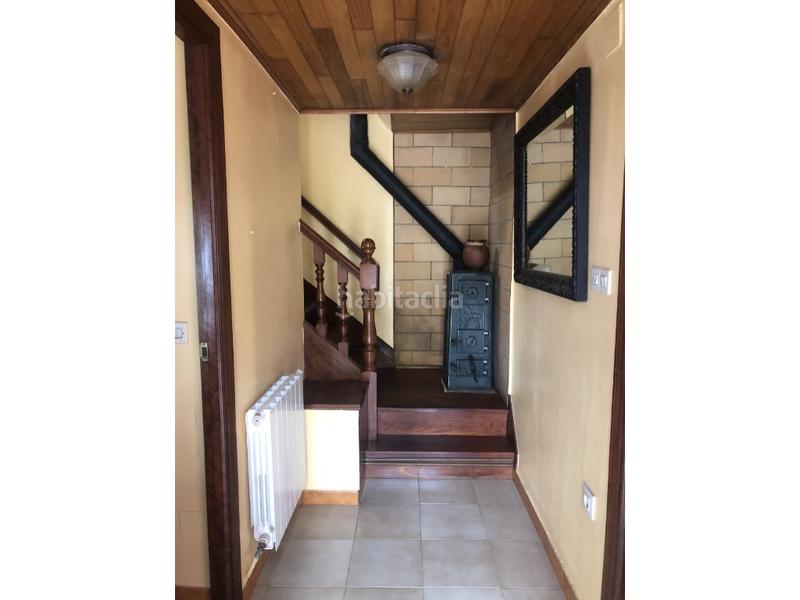 Foto b4e370d9-310b-49f1-a67e-56f6becd8298. Chalet se vende casa en A Malata - Catabois - Ciudad Jardín Ferrol
