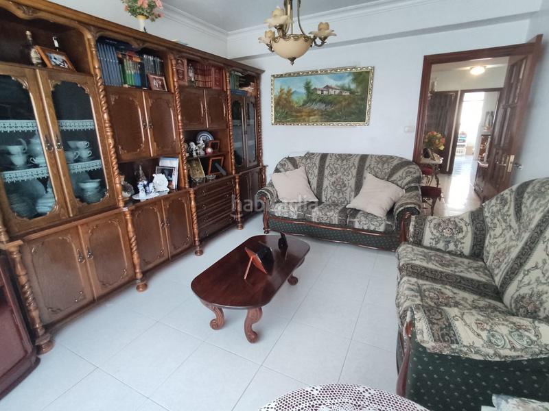 Foto 0cd23909-2d96-4598-9011-bfe0dfb35d1d. Casa se vende casa unifamiliar en el centro en Cedeira