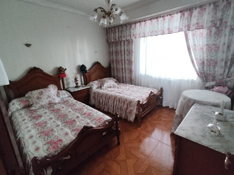 Foto 87c0a8df-a68e-407a-bead-ab17343bb7d0. Casa se vende casa unifamiliar en el centro en Cedeira