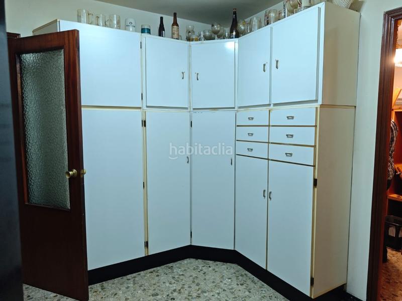Foto 06215086-c036-4e38-a144-d46ab2fa4915. Etagenwohnung mit parking in Fene