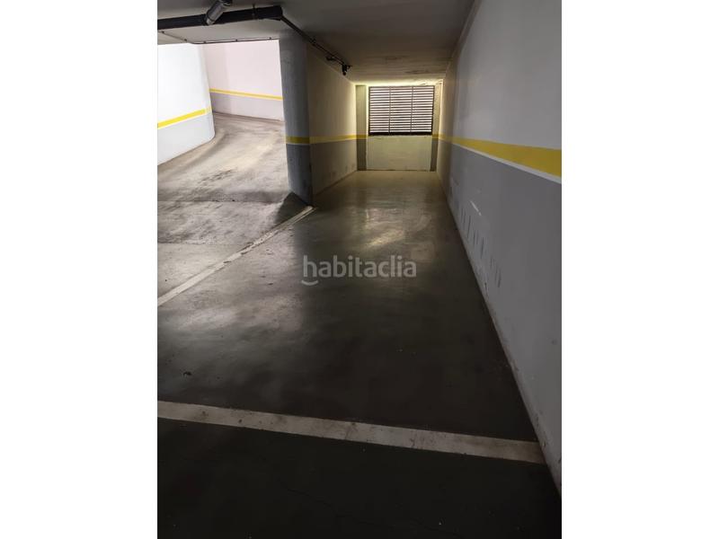 Foto 122e22aa-de41-4150-8ab0-bf24b4f92a3e. Etagenwohnung mit parking in Fene