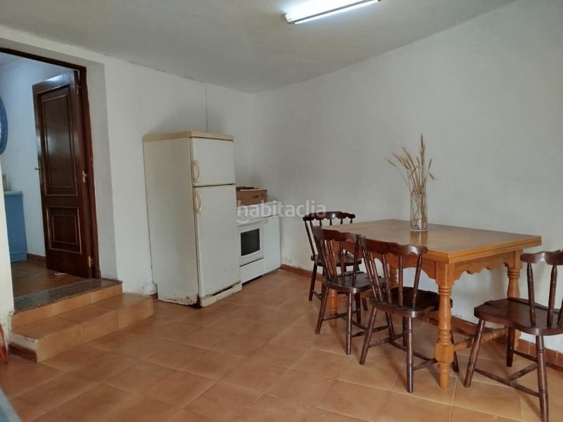 Foto 26031747-be0e-400d-9057-401151715694. Casa se vende casa adosada en brión en Área Rural Ferrol
