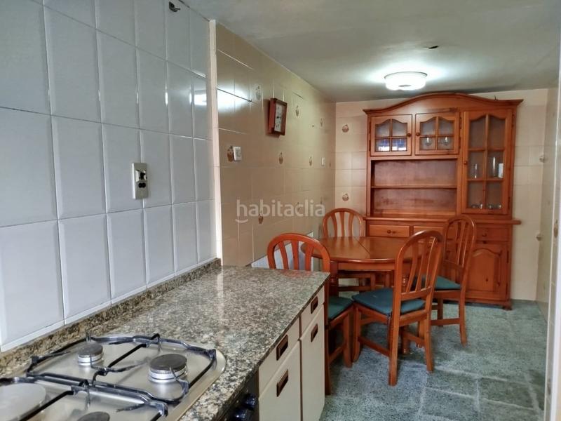 Foto c56e9d19-a501-4b75-bf5b-616a5f094208. Casa se vende casa adosada en brión en Área Rural Ferrol