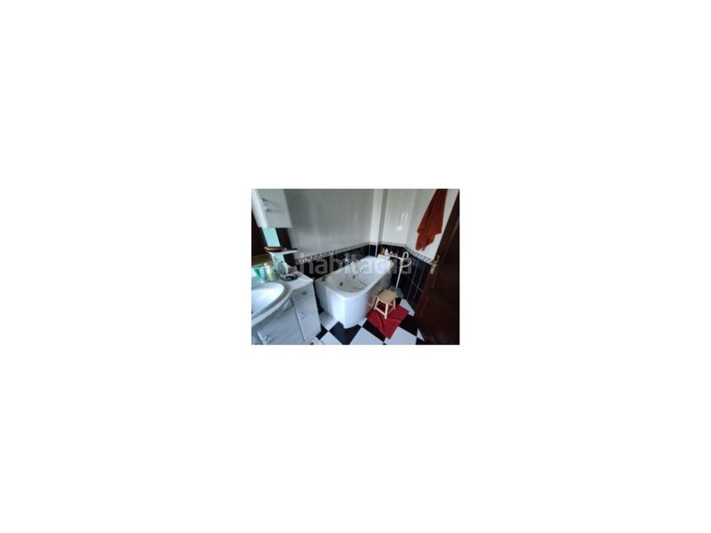 Foto b4cd6e73-d15f-4ca0-b41a-7b527b653371. Xalet a Cedeira