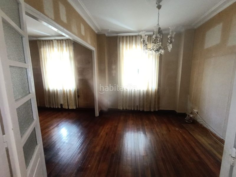 Foto 4cd3e62b-e979-4753-ae4f-8e40822a88cf. Pis a Centro Ferrol