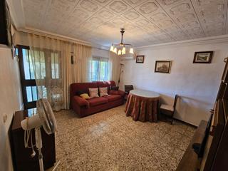 Casa adossada  Calle rio rhin. Casa adosada de dos alturas con patio privado en aldea moret