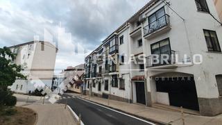 Lloguer Pis  Calle moraleja. Piso reformado en el centro con garaje y trastero incluidos.