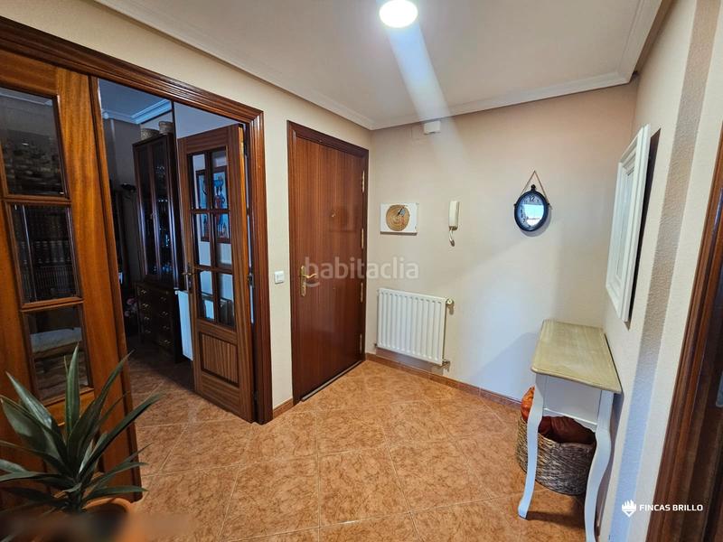 Foto 818223ae-adc2-49bf-b5c1-2bd27a08f081. Piso  en venta con piscina en los castellanos – en Cáceres