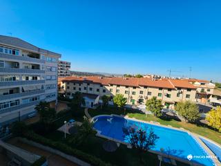 Piso  Calle bioy casares. Piso en venta con piscina en los castellanos – cáceres