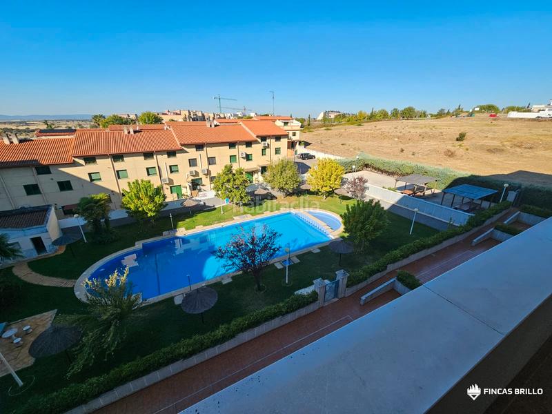 Foto e146db36-4fd7-4072-8a55-c93a88ff7e46. Piso  en venta con piscina en los castellanos – en Cáceres