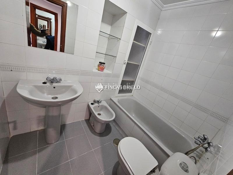 Foto a71be113-6172-49ab-81f2-74e81bf87576. Miete etagenwohnung in nuevo Cáceres Cáceres