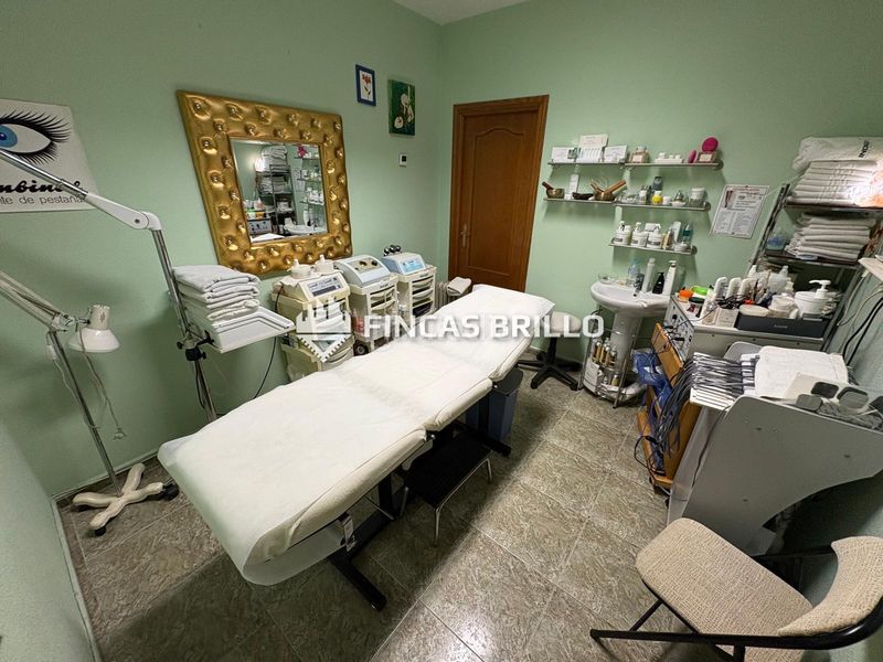 Foto dfacd005-71c1-4170-91fc-a6b84a18c0e4. Local comercial a Casco Antiguo Cáceres