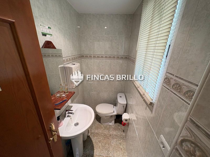 Foto e64bb904-22ce-40e3-8238-62ef0fb5bd96. Local comercial a Casco Antiguo Cáceres