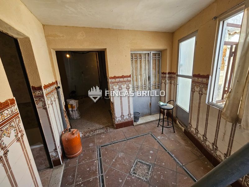 Foto 056b7543-f163-4139-b0ce-190f448fd60e. Casa adossada a Torreorgaz
