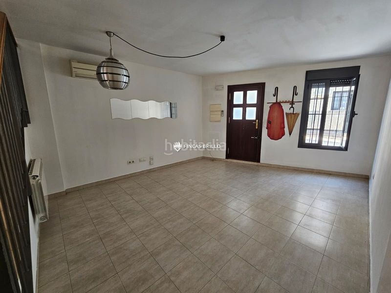 Foto 03aeded0-b177-45a9-84d8-ba47f4334f7b. Casa adossada amb calefacció aparcament a Casco Antiguo Cáceres