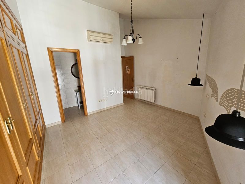 Foto 153db95d-749e-4c6a-8417-55e9bc6d9665. Casa adossada amb calefacció aparcament a Casco Antiguo Cáceres