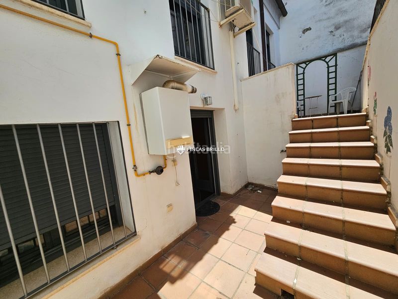 Foto 6bc3c078-6814-4f2b-84c0-d5970294b65f. Casa adossada amb calefacció aparcament a Casco Antiguo Cáceres