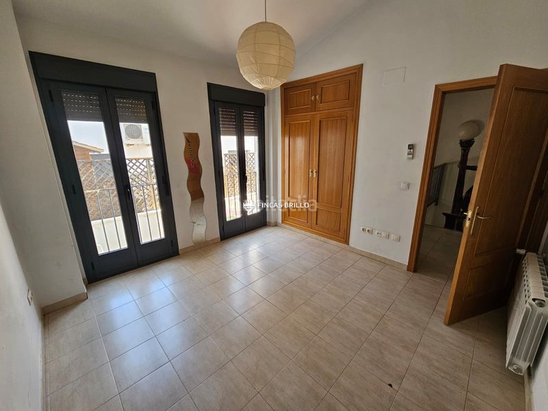 Foto ec6200d4-09bb-4bec-a9b1-ad7f1696602b. Casa adossada amb calefacció aparcament a Casco Antiguo Cáceres