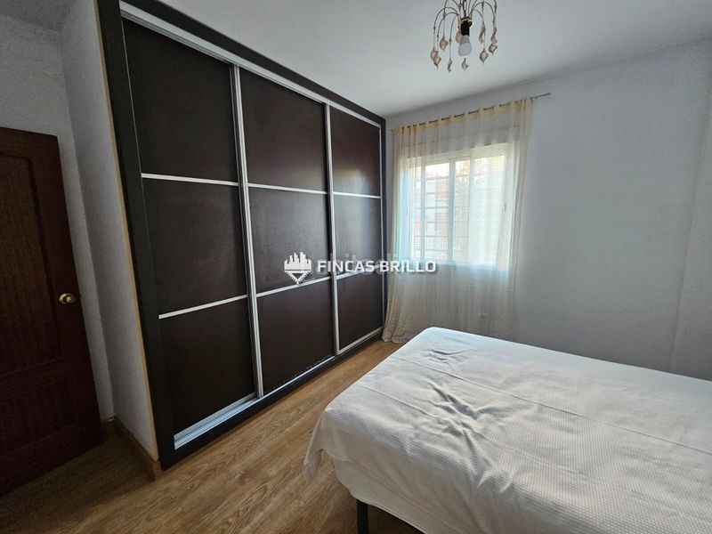 Foto 17a2a0fc-088a-40c9-9a49-767c5cc231dd. Rent flat in Casco Antiguo Cáceres