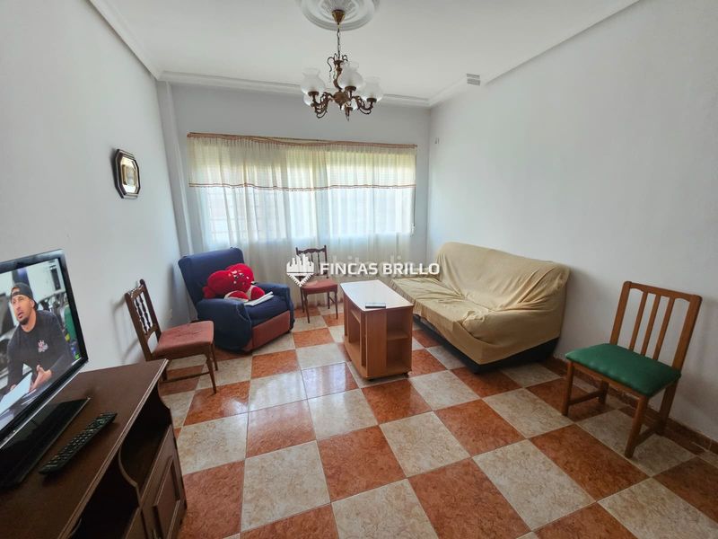 Foto e1b2429a-2c57-41c4-8d4c-dfa08ab94c81. Rent flat in Casco Antiguo Cáceres