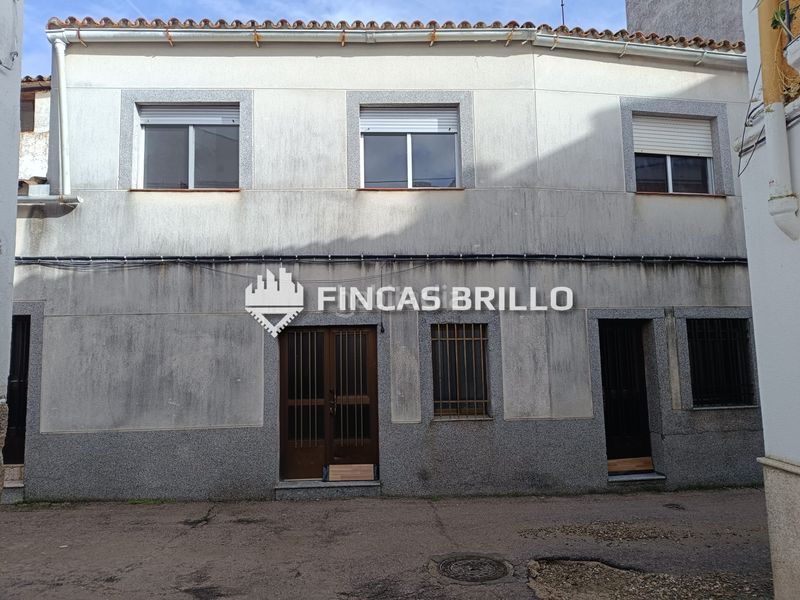 Foto 3235aa71-cdda-4169-a8fa-720792cd56cf. Casa a Arroyo de la Luz