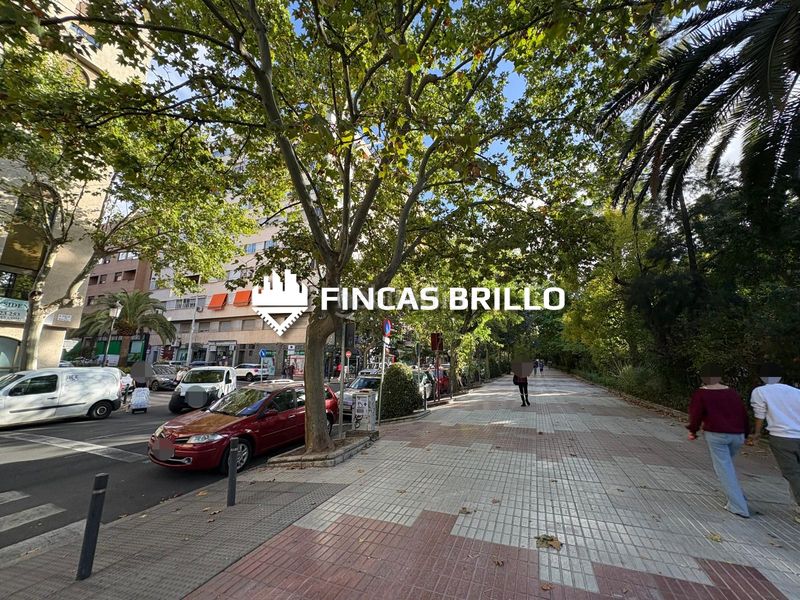 Foto adc00c5e-dfe2-4846-948b-e18bf10014ca. Pis amb aparcament a Centro Cáceres