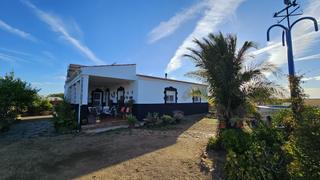 Finca rústica a N/a. Chalet rural en el pradillo cáceres