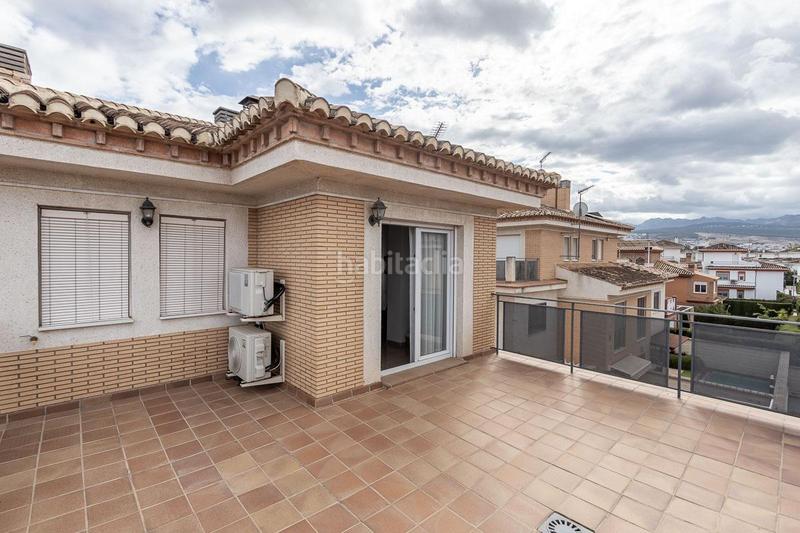 Foto 13be027c-2cfe-4870-a1b0-1bd992fdfee7. Casa en calle pedrarias 14 espectacular casa junto al c.c. serrallo en Granada