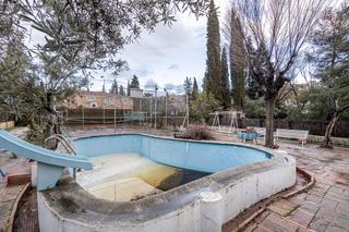 Xalet a Calle divan tamarit 3. Chalet en huetor vega.