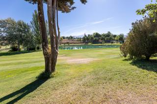 Terrain résidentiel à Paseo de los barrancones 8. Solar urbano exclusivo en las gabias junto al golf