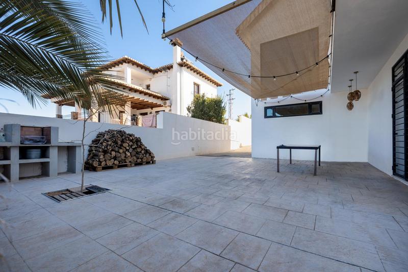 Foto 2ccdc007-469a-4365-8cb8-85c3fe8ba402. House in calle charinas 4 in Altos de la Zubia Zubia (La)