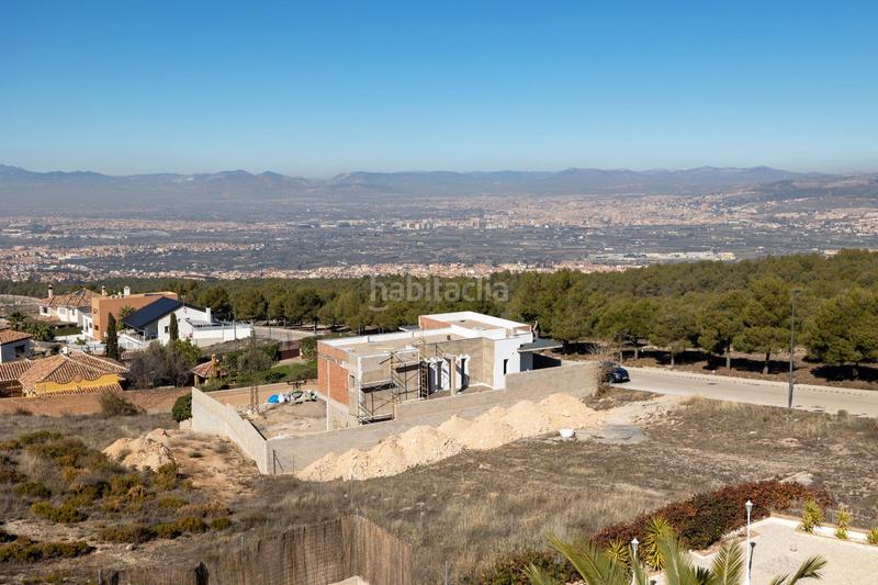 Foto 3383dda9-ea4a-43a1-83b0-a95d17292a79. House in calle charinas 4 in Altos de la Zubia Zubia (La)