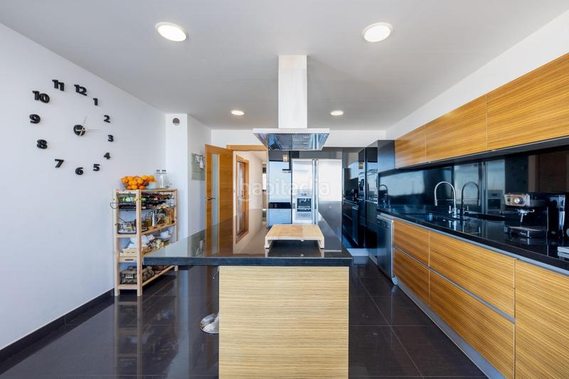 Foto 7a5e72c8-d06b-431d-b95b-719be371a5e7. House in calle charinas 4 in Altos de la Zubia Zubia (La)